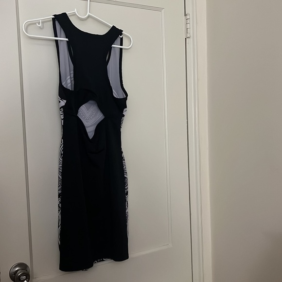 Rampage open back dress stretchy size: M - Picture 4 of 7